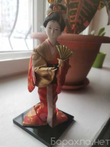Продам: Японская статуэтка "Гейша"