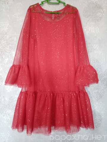 Продам: платье девочки 134
