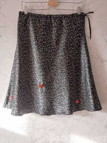 Продам: Атласная юбка Неma (Hидepланды)
