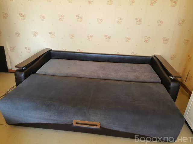 Продам: Диван раскладной (Серый велюр)