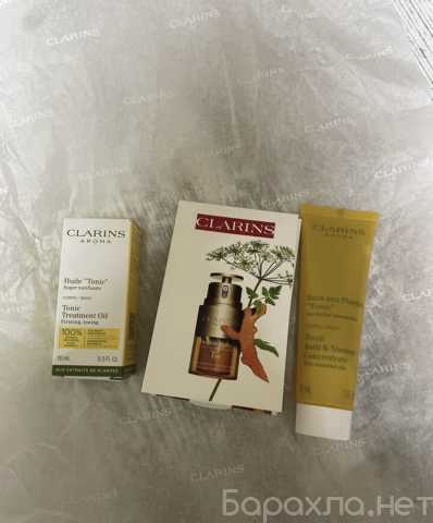 Продам: набор косметики clarins и спонж