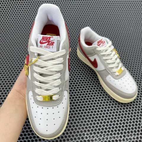 Продам: Nike Air Force 1 Low