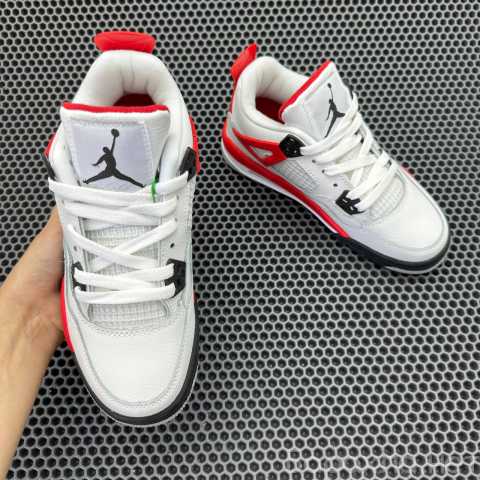 Продам: Nike Air Jordan 4