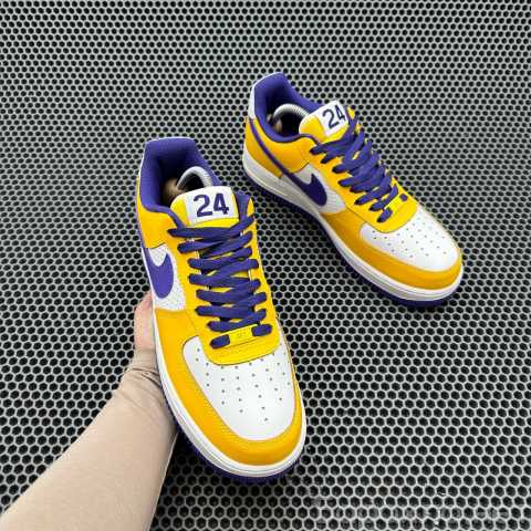 Продам: Nike Air Force 1 Low