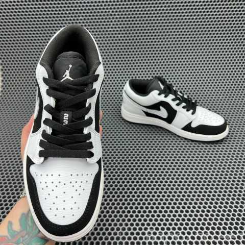 Продам: Nike Air Jordan 1 Low