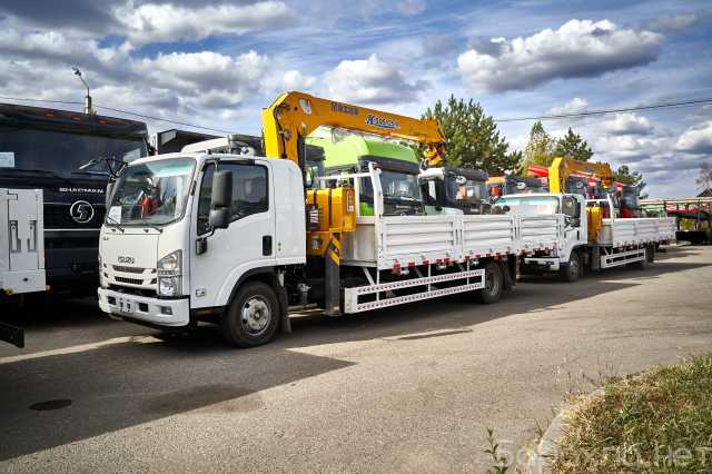 Продам: Бортовой грузовик ISUZU с манипулятором