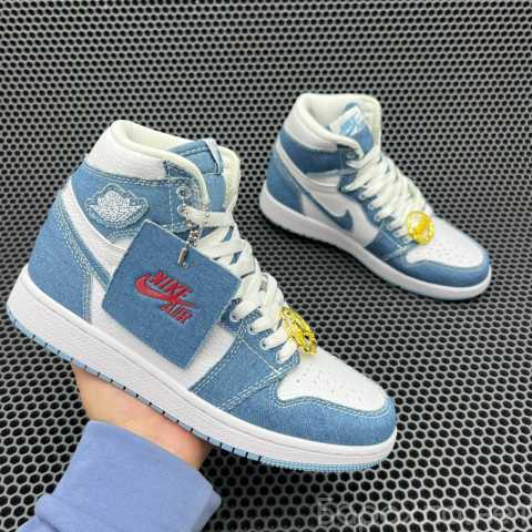 Продам: "Nike Air Jordan 1 ""Denim"""