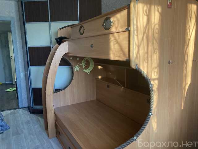 Продам: Двухъярусная кровать