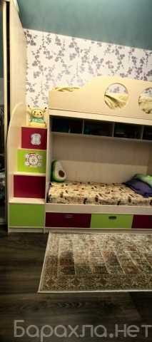 Продам: Двухярусная кровать со шкафчиком