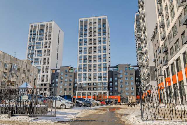 Продам: квартиру
