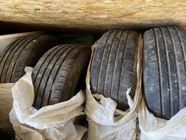 Продам: Шыны на красивых дисках Nexen235//65r17