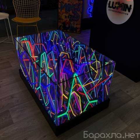 Продам: Стол с эффектом бесконечности