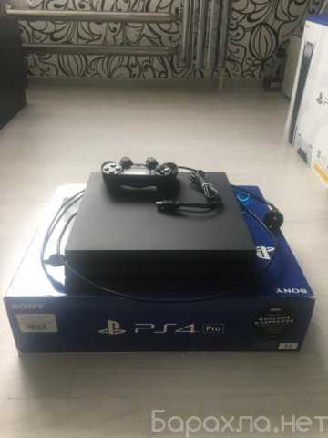 Продам: PS 4 Pro 1 Tb + игра