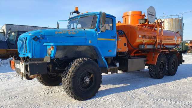 Продам: Продам: Урал АТЗ-10 автотопливозаправщик
