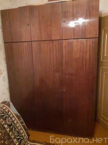 Продам: Шкаф с антресолью