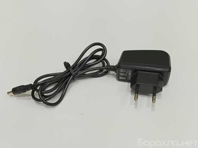 Продам: Зарядное устройство Denn 220В, 5V, 1,5А