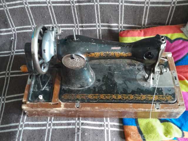 Продам: швейную машину