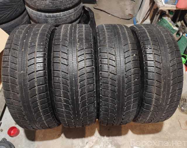 Продам: Комплект шин Triangle TR777 215/70 R15