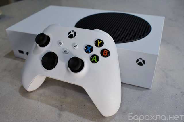 Продам: Microsoft Xbox Series S 512Gb + контролл
