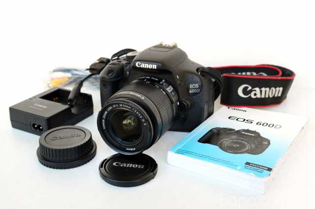 Продам: Canon EOS 600D с объективом