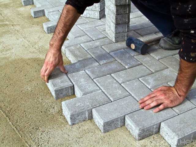 Вакансия: Укладчик тротуарной плитки