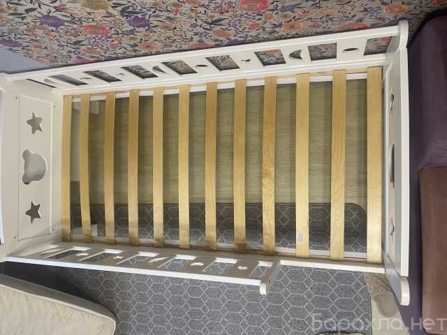 Продам: Кровать с матрасом спальное место 160*80
