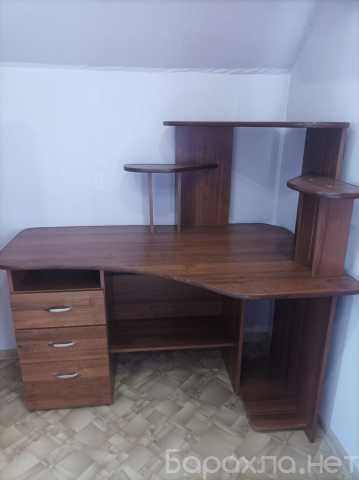 Продам: Компьютерный стол