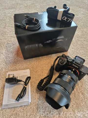 Продам: Фотоаппарат Sony Alpha 7 IV