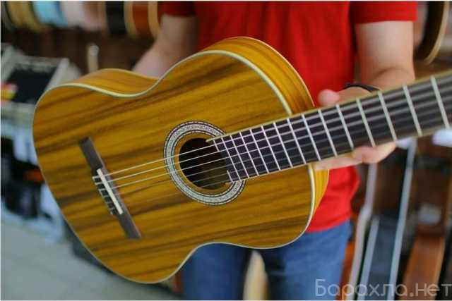 Продам: Классическая гитара Sevillia IC-140K NS