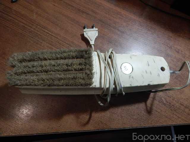 Продам: Пылесос-щётка "Ветерок-3"