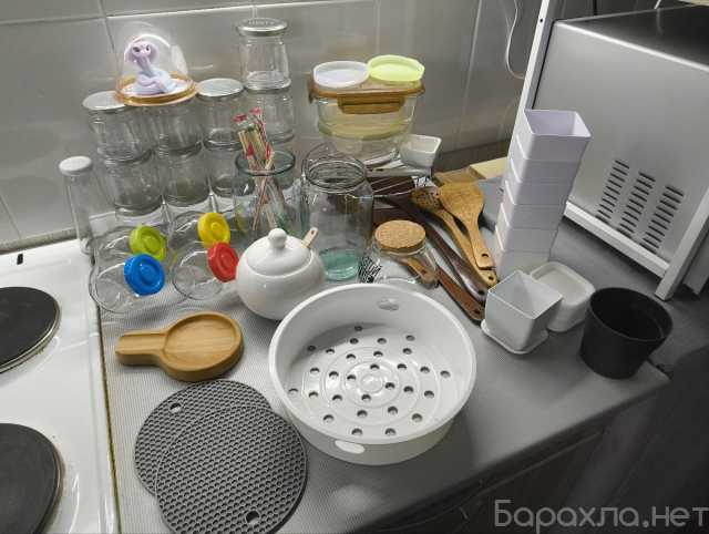 Продам: Аптечка и кухонные принадлежности пакето