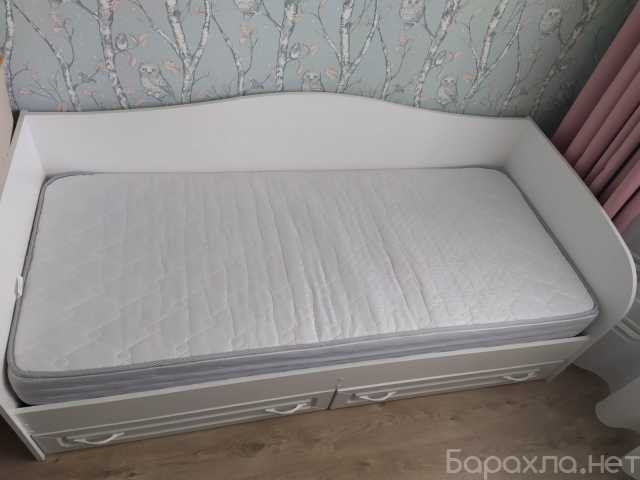 Продам: Кровать Тина фабрики Альбина с матрасом
