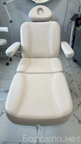 Продам: Косметологическая кушетка