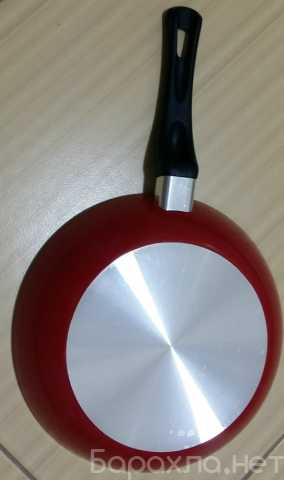 Продам: сковородка блинная с тефлоновым покрытие