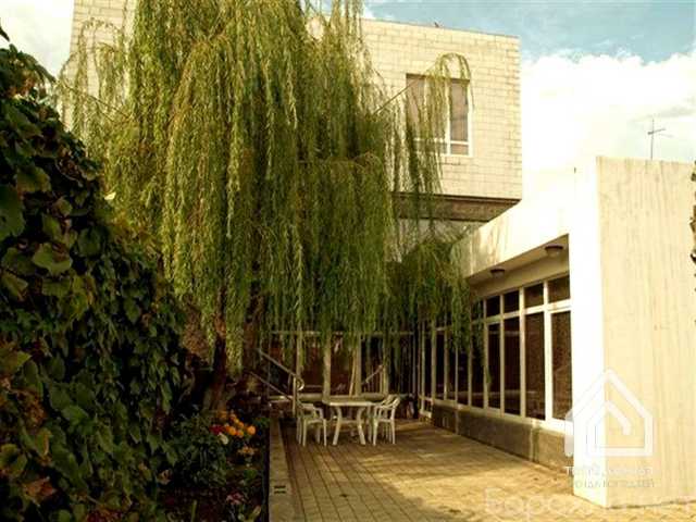 Сдам посуточно: коттедж