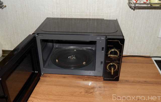 Продам: Микроволновая печь Midea