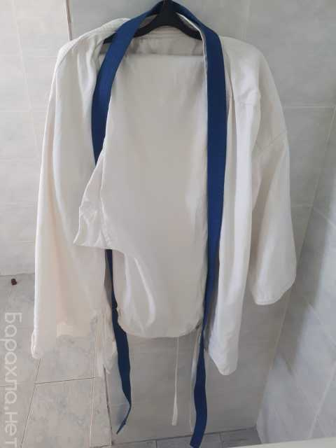 Продам: Кимоно и синий пояс, б.у, цена за всё