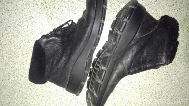 Продам: Ecco ботинки 39 размер фабричные