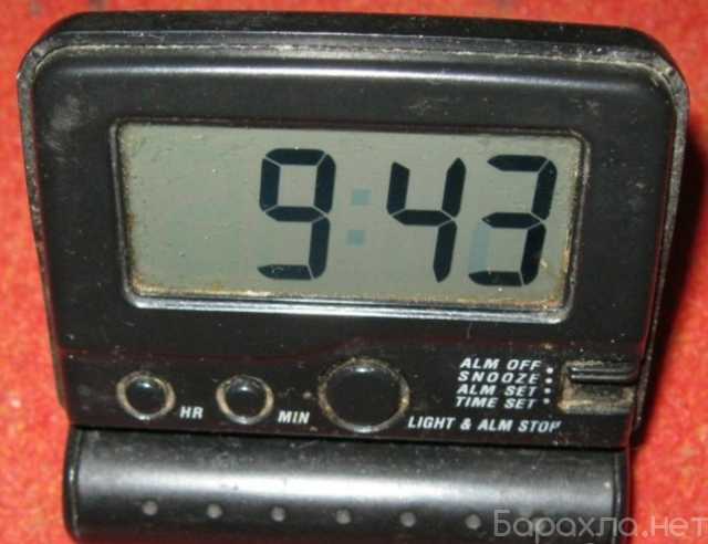 Продам: часы электронные настольные будильник