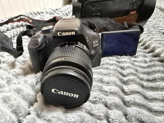 Продам: Фотоаппарат Canon 600D