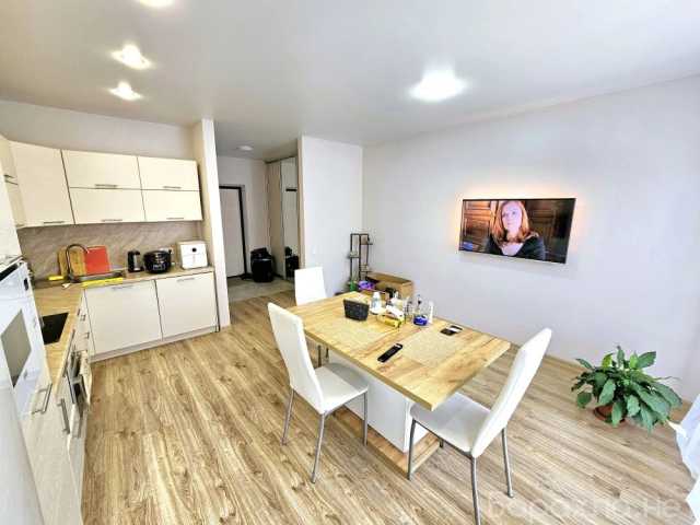 Продам: квартиру