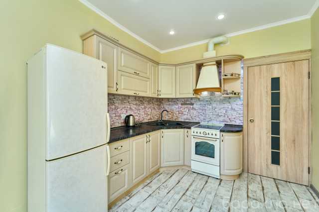 Продам: квартиру