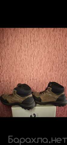 Продам: Италия 100%! Осень-зима-весна. 43размер