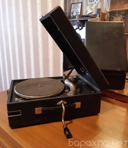 Продам: патефон 1930-х гг