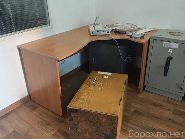 Отдам даром: Бесплатно Компьютерные столы, Б/У