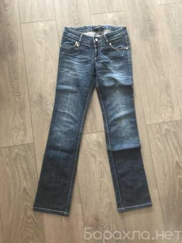 Продам: Прямые синие Джинсы Celyn B (26р-р)