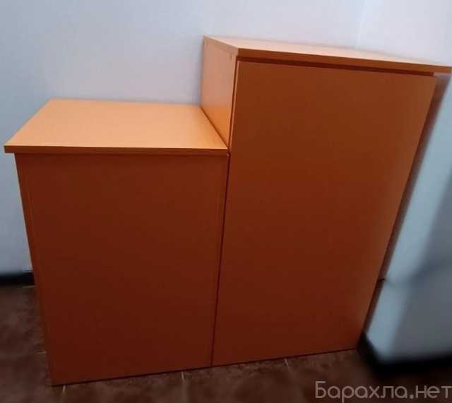 Продам: Шкаф оранжевый двухсекционный
