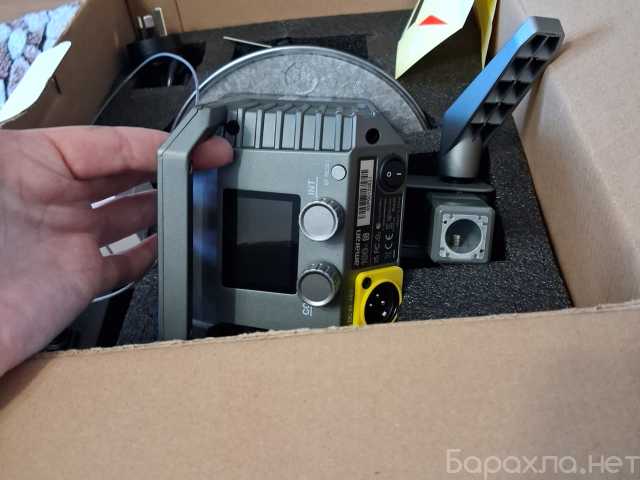 Продам: Светильник профессиональный