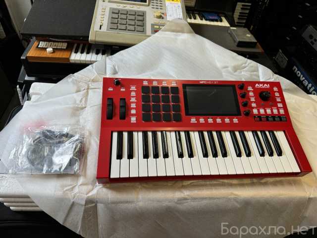 Продам: Akai Professional MPC Key 37 Standalone