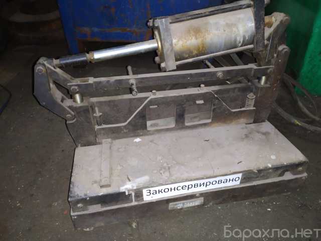 Продам: Ножницы гильотинные пневмомеханические (